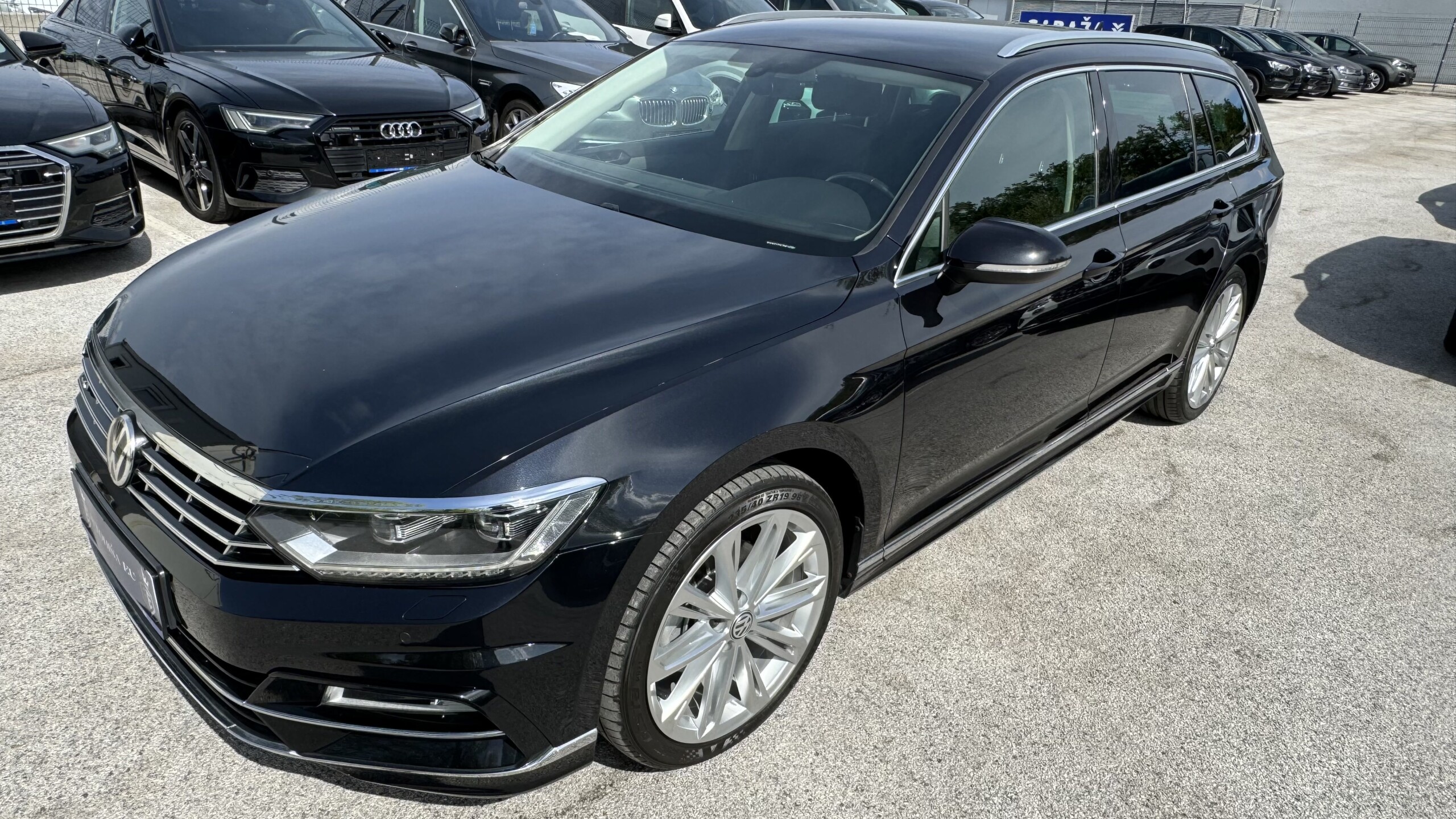 VOLKSWAGEN PASSAT VARIANT 2.0 TDI R LINE