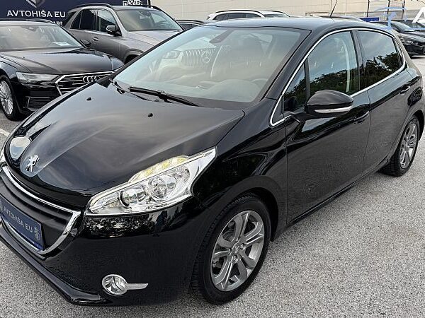 Peugeot 208 ALLURE 1.2 PureTech 82 - PRODANO