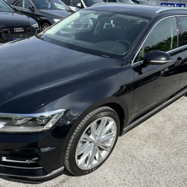 Volkswagen Passat Variant 2.0 TDI R LINE