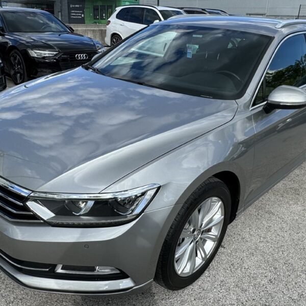 Volkswagen Passat Variant 2.0 TDI BMT R-line - PRODANO